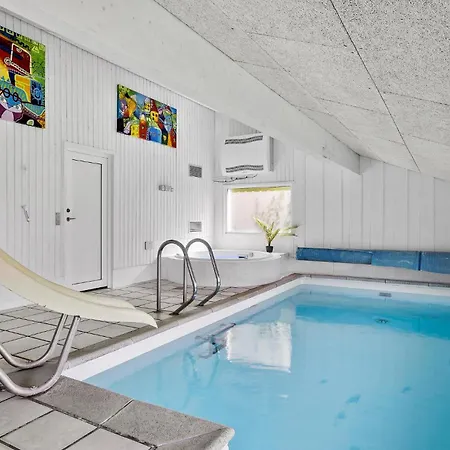 Pet Friendly In Sydals With Sauna Vakantiehuis Høruphav